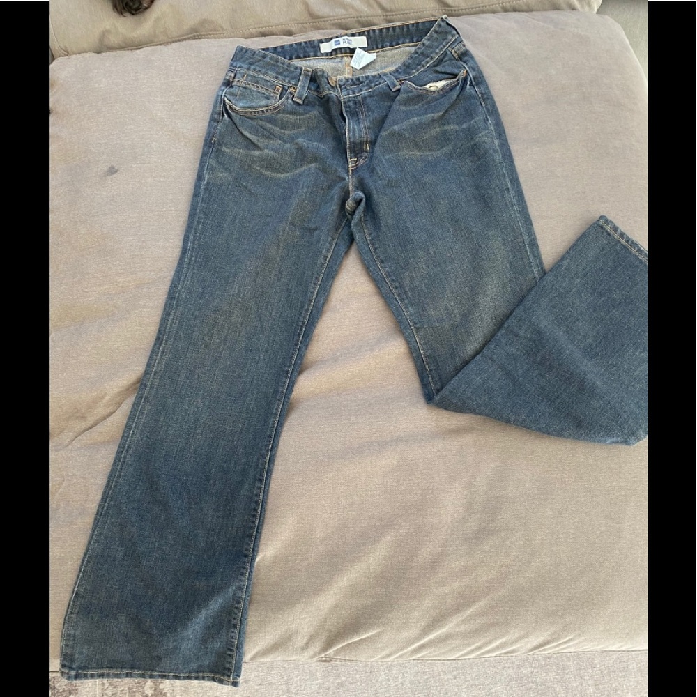 Price Drop! 🔥 Like New, Size 10 Gap Flare Jeans.